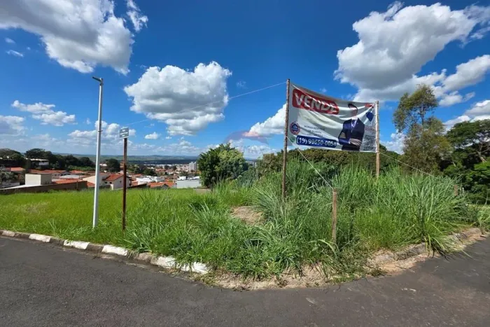 Terreno Bairro Sao Vicente, Itapira - SP R$ 810.000 - 1.800 m2, R$ 405.000 -900 m2, R$ 135