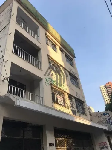 Prédio para locação com elevador, aproximadamente 1.300m², 4 pavimentos,2 banheiros por an