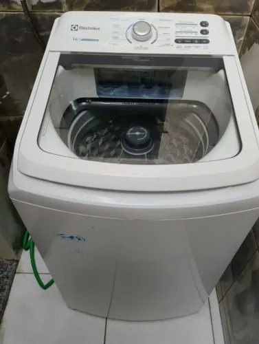 Máquina Electrolux 14kg Em Ótimo estado