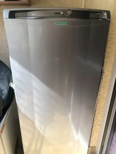 Freezer vertical 231l 220v Envelopado