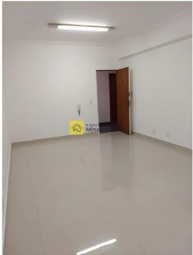 Venda - Sala 29 m², c/ garagem, na Raja, em frente ao TCE e TJMG.
