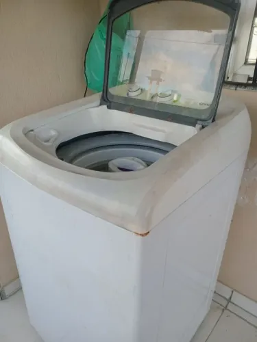 Máquina de lavar 9 kilos está com vazamento