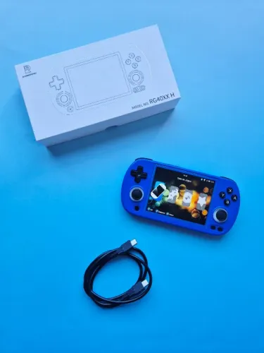 Anbernic RG40XX H Azul 128Gb Emula PS1, N64, Dreamcast, SNES, Mega Drive, GBA e Mais