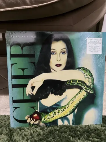 CHER - ITS A MANS WORLD - VINIL DUPLO - PRETO - ABERTO PARA CONFERENCIA