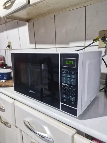Microondas impecável