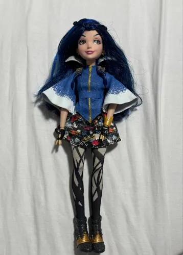 Boneca Evie Descendentes Geração 1 Original
