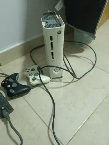 Vendo Xbox 360 bloqueado