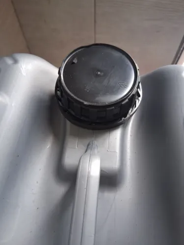 Vendo balde de 20l aditivo pronto pra uso 