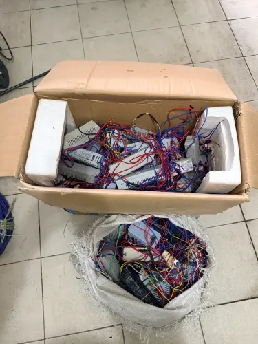 Lote com reatores para lâmpadas 2 sacos 