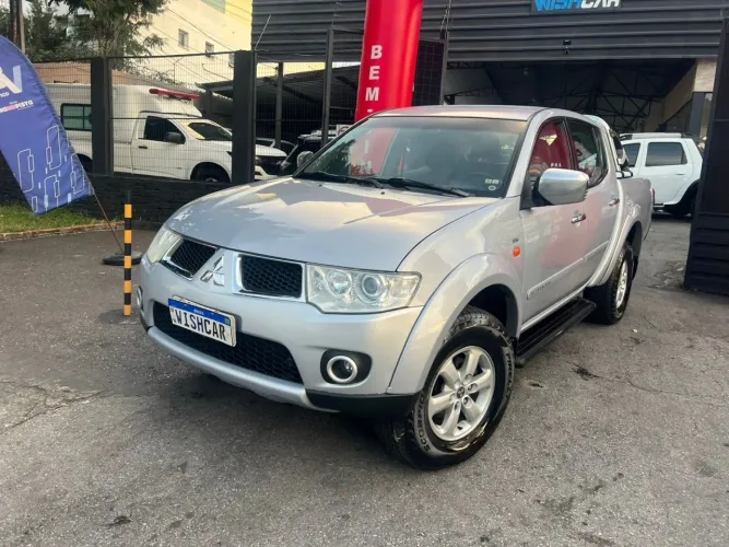 Mitsubishi L200 Triton HPE 3.2 CD TB Int.diesel AUT 2013