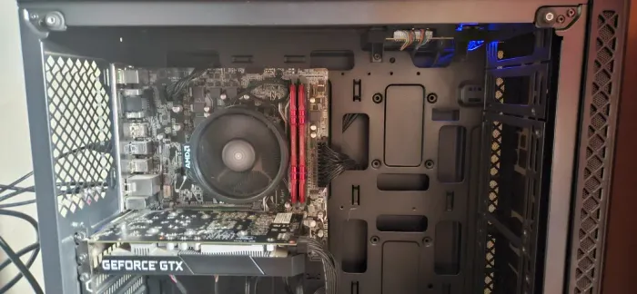 PC gamer completo - Ryzen 5 GTX1650 16Gb RAM
