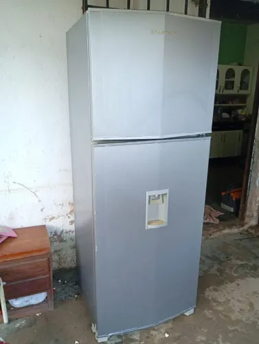Vendo geladeira