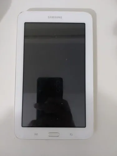 Galaxy TAB 3 Lite SM-T110. Com Display desconfigurado. 