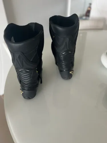 Bota alpinestars tamanho 42