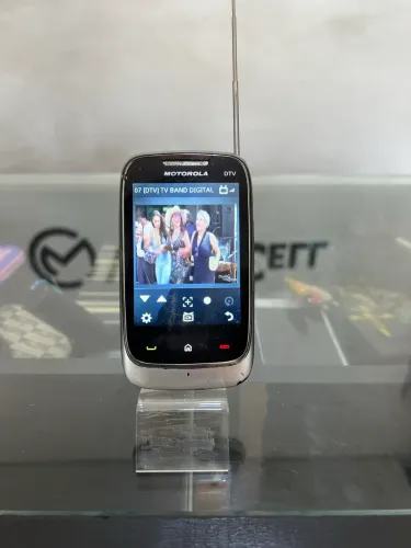 Motorola w34 com tv digital 