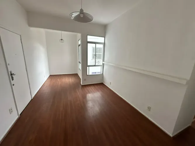 Imóvel para aluguel tem 72 metros quadrados com 2 quartos em Leblon - Rio de Janeiro - RJ