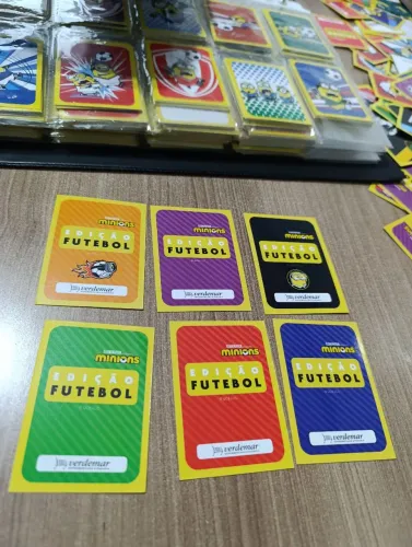 Figurinhas avulsas Minions Edição Futebol