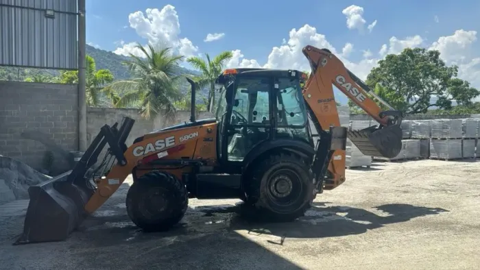 Retroescavadeira Case 4580N 4X4 CAB