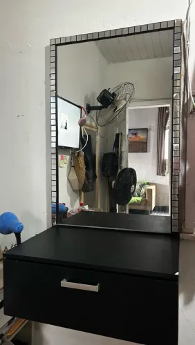 Vendo penteadeira preta