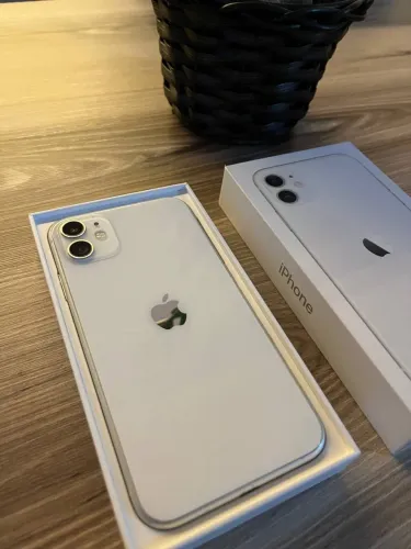 iPhone 11 64 G branco