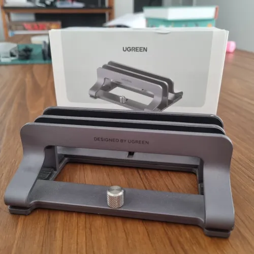 Suporte Vertical para Notebook
