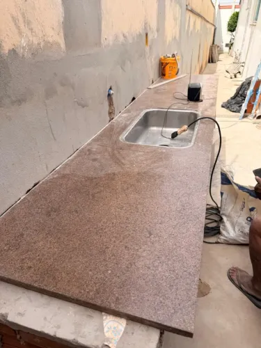 Bancada / Pia de Granito (2,65m) com Cuba de Inox