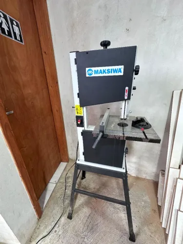 Serra fita para marcenaria, compacta Maksiwa