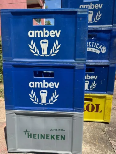 7 Engradados Cerveja até 600ML - preço para levar os 7 - Retirada Embu das Artes