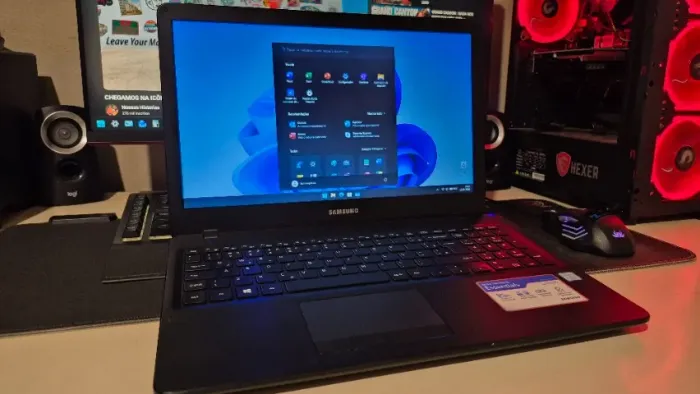 Notebook Samsung Book i3, 4GB, SSD 240GB, com garantia e brinde!