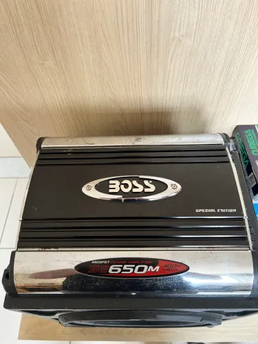 Caixa sub selenium bass 12 250 RMS com módulo Boss 650 