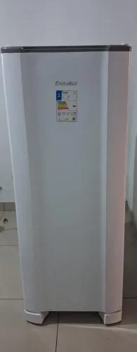 Geladeira Esmaltec