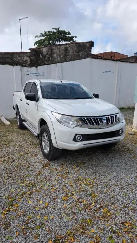 Mitsubishi L200 Triton Sport GLS 2.4 CD Diesel Mec. 2018