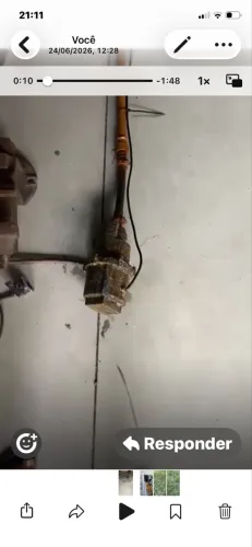 Bomba dágua sobra de materiais
