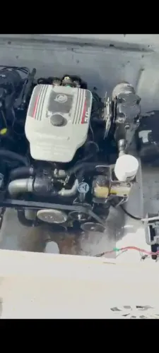 Motor MerCruiser 5.0L - 260HP - seminovo