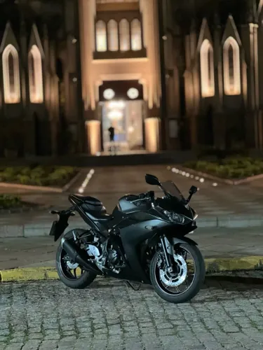 Yamaha R3 2018