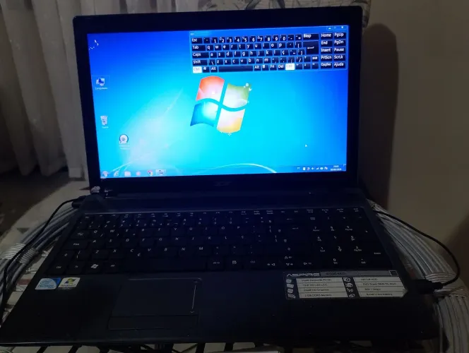 VENDO NOTEBOOK ACER ASPIRE TELA LCD 15,6 COM DEFEITO