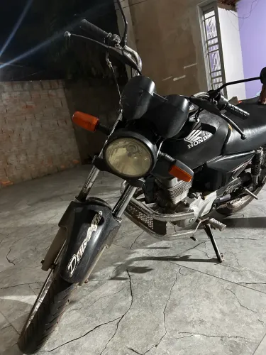 Titan 150 