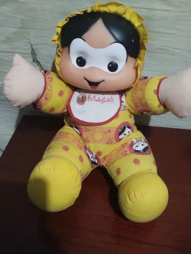 Boneca Magali turma da Monica 