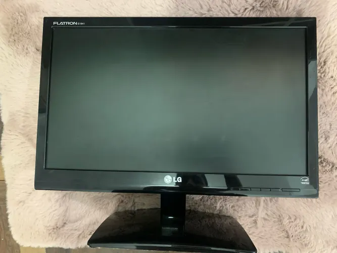 Monitor LG Flatron E1941 18,5pol Led Lcd Wide Vga (Usado)