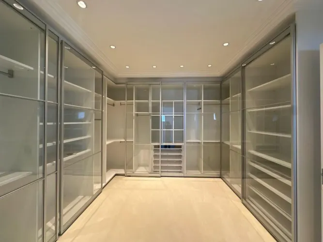 Armário Closet Vitrine Lindo