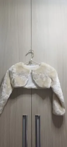 Bolero infanti de pelúcia tam 6/8