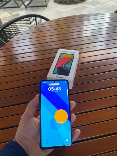 Samsung M53 Impecável