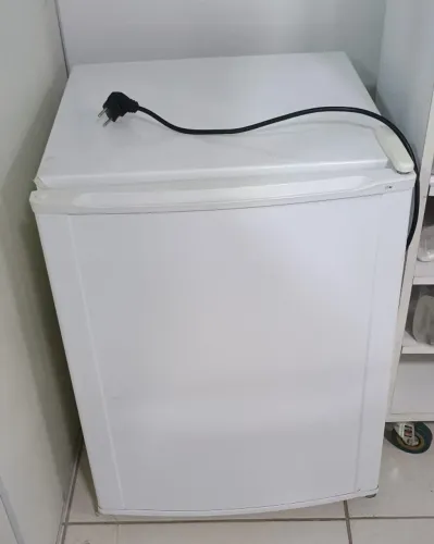 Frigobar Electrolux 79l
