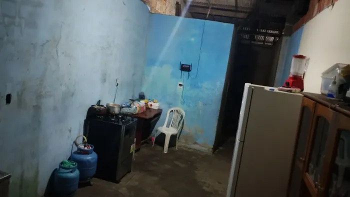 *vende-se casa no zumbi*