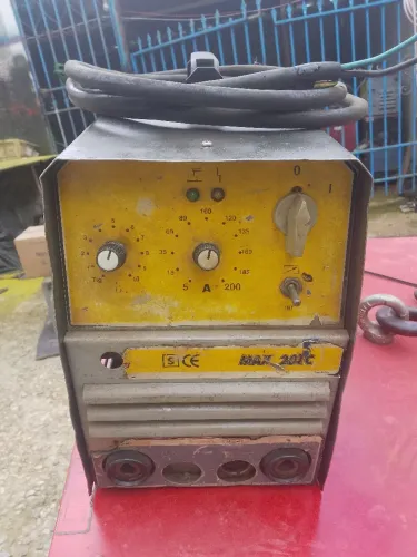 Máquina de solda