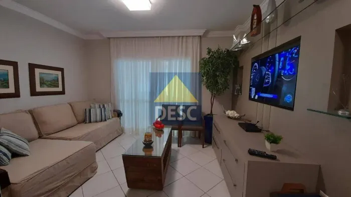 Apartamento mobiliado com 3 dormitórios para alugar na quadra mar em Balneário Camboriú