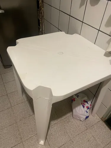 Mesa plástica branca 