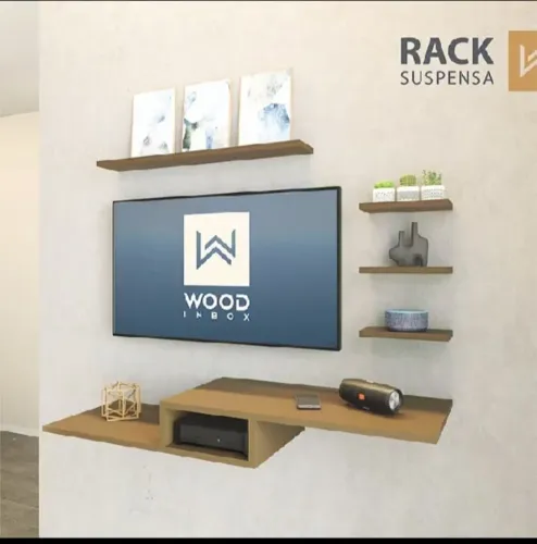 Vendo painel de sala na parede 