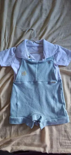 Macacão de bebê 
