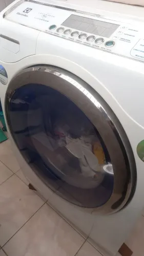 Máquina de lavar Electrolux 12Kg